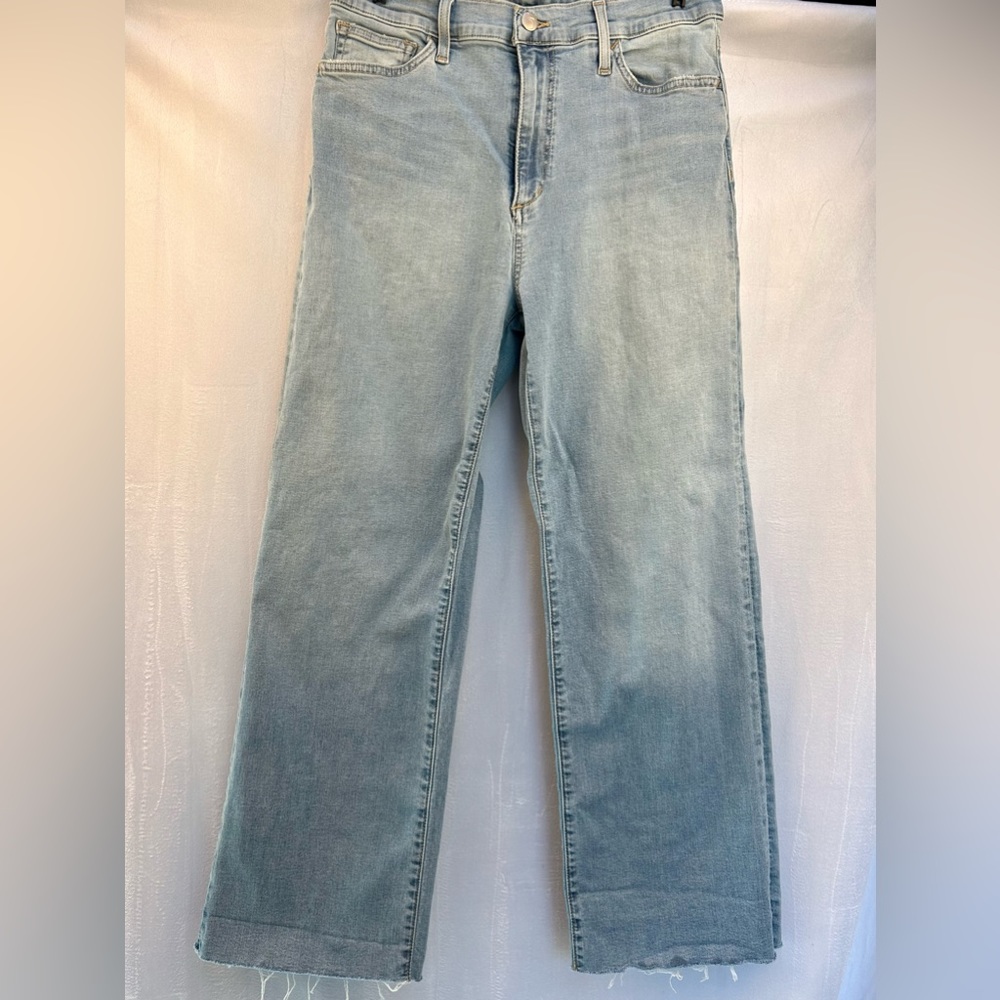 JOE’S Light Blue Cropped Jeans - Excellent Condition- Size 29